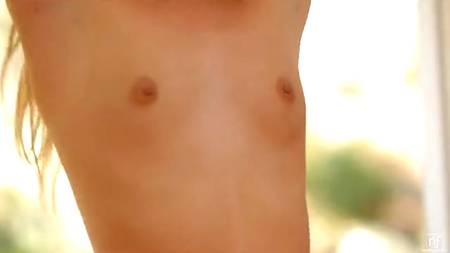 Горячие утренние забавы девчонки