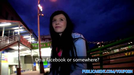 Горячо перепихнулись в тачке