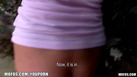 Молодой человек соблазнил незнакомку и поимел ее большим фаллосом