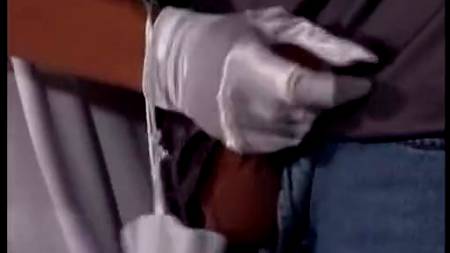 Страстная невеста любит трахаться на лавочке с красавчиком